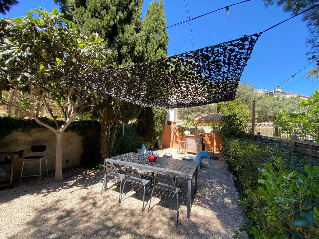 Black Camo Netting Sun Shelter